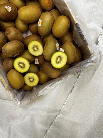 Kiwi jaune ZESPRI pr (caisse 40pcs)